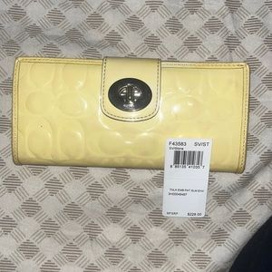 Coach envelope slim lock wallet